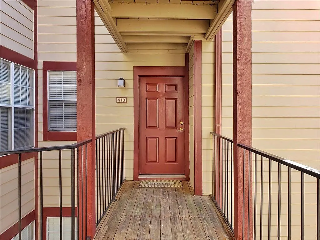 2 bed, 2.0 bath, 880 sqft, $1,650 — Photo 3