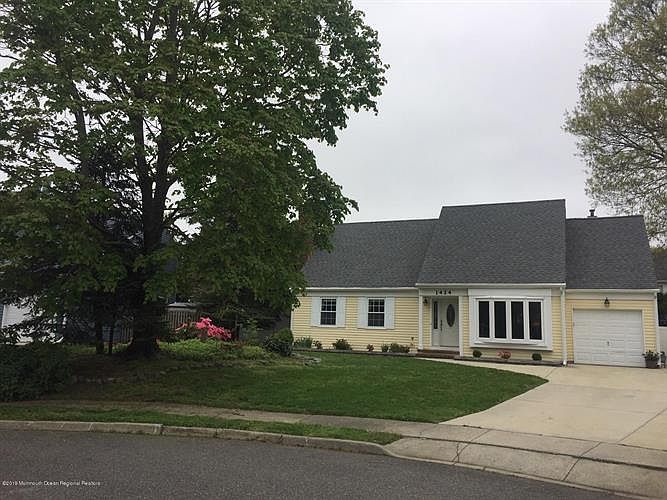 1st image of 1424 Weeping Willow Ct