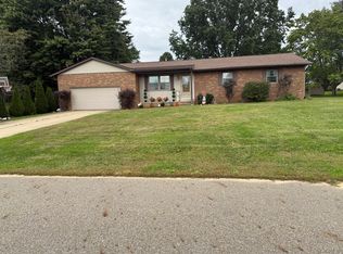 430 Leecrest St NW, Massillon, OH 44646