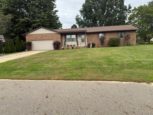 430 Leecrest St NW, Massillon, OH 44646