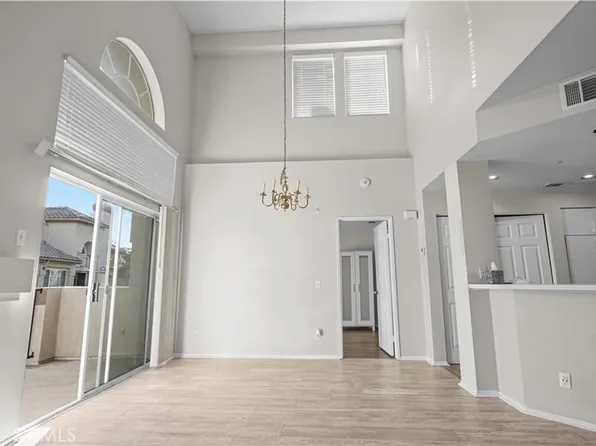 2951 Via Milano Unit 202, Corona, CA 92879