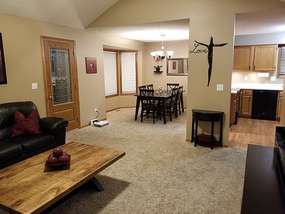 3rd image of 2605 Mayfair Dr