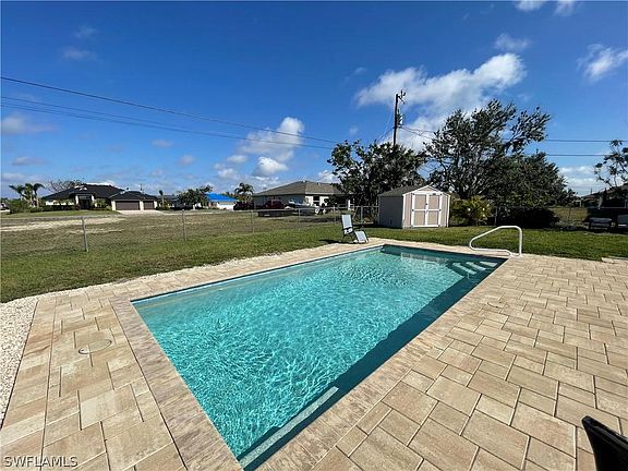 5th image of 1157 SW 41st Ter
