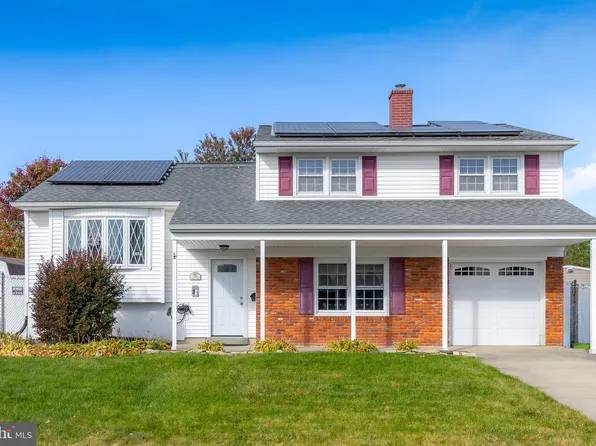 1312 Noreen Dr, Burlington, NJ 08016