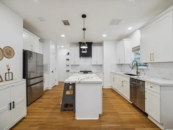 207 Tabor St, Houston, TX 77009