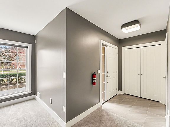 5th image of 5729 Hampshire Ln