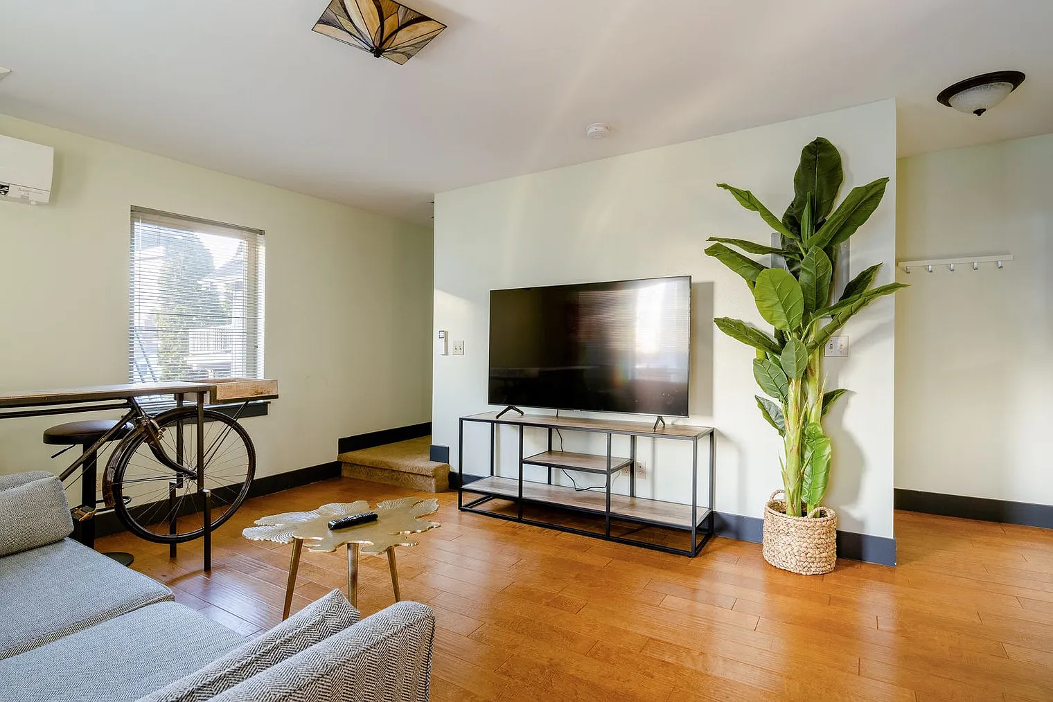 1 bed, 1.0 bath, 495 sqft, $2,286 — Photo 3