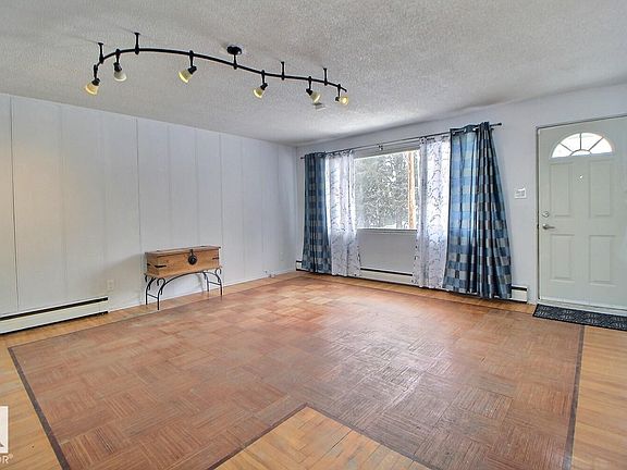 4th image of 5109 49th Ave