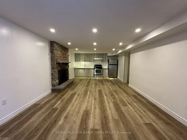 6 Lincoln Green Dr #BASEMENT — Photo 4