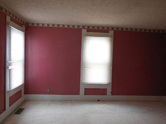 2nd image of 333 S West St