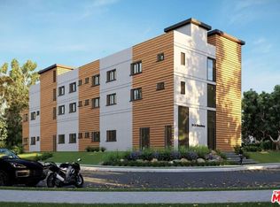 8426 South Broadway, Los Angeles, CA 90003