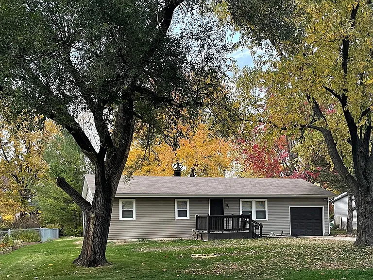 1012 Van Kirk Dr — Photo 1