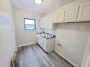 356-355 Stuyvesant Ave #302, Irvington, NJ 07111