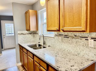 3294 Rainwood Dr, Nashville, TN 37207