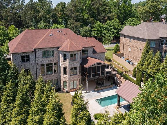 5th image of 430 Blake Rd