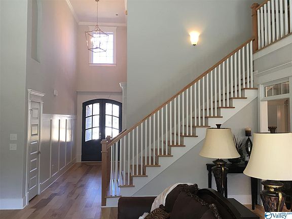 2nd image of 14 Sanders Hill Way SE