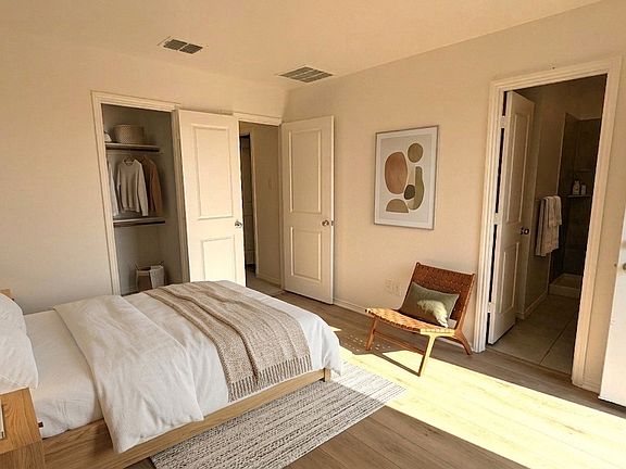 3rd image of 6635 Coulter Dr