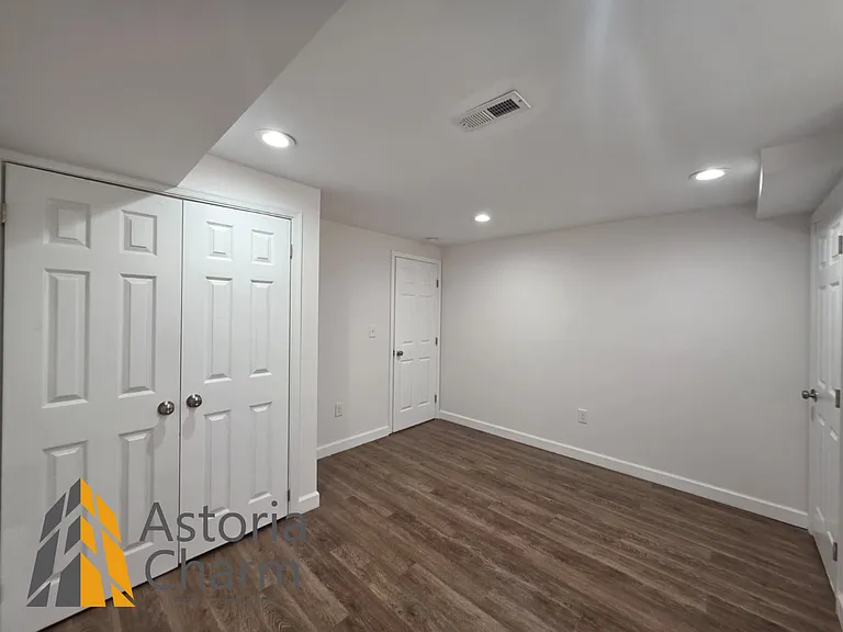 905 N Patterson Park Ave — Photo 29