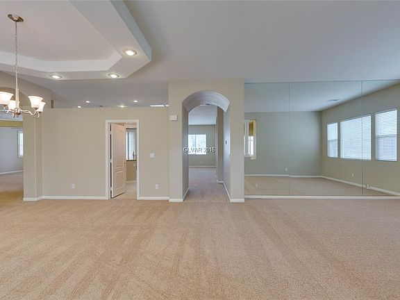 3rd image of 2708 Cool Lilac Ave