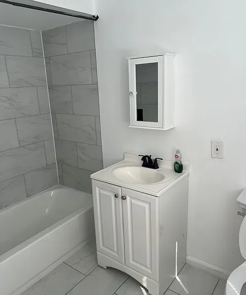 4060 E Roosevelt Blvd #2 — Photo 2