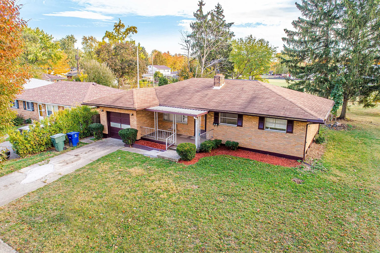 4987 Teddy Dr photo 1