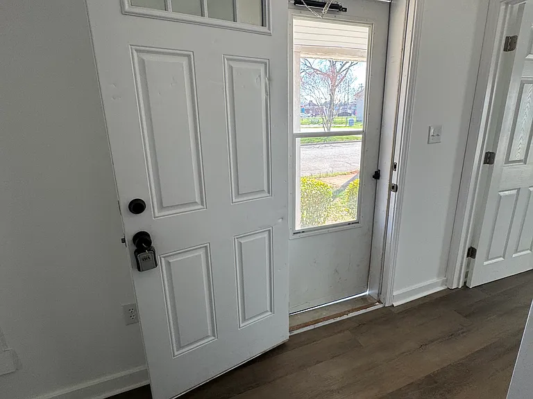227 Lewis St — Photo 15