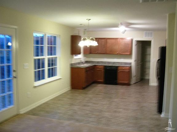2nd image of 1006 Lake Jones Dr