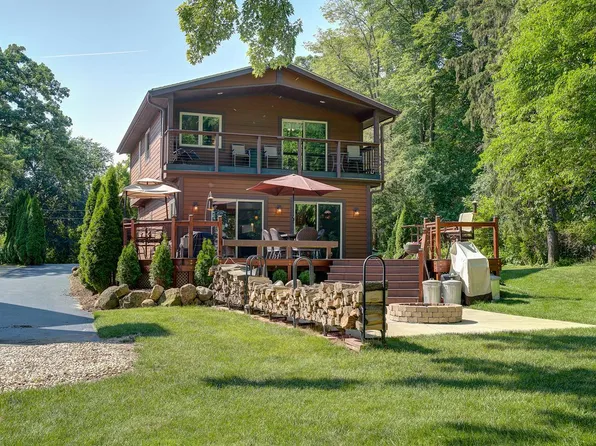 24532 Sandy Point DRIVE, Waterford, WI 53185