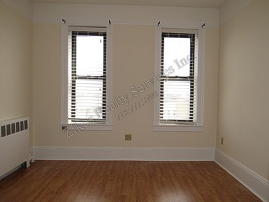 4th image of 23-71 37th St #6