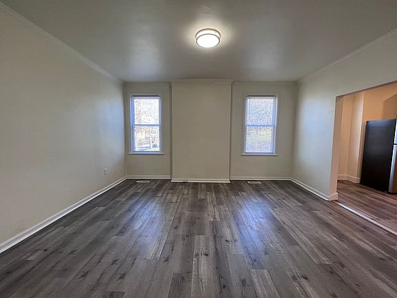 5th image of 544 E 9th Ave APT 4