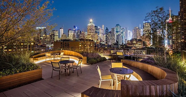 Rented by Bold New York | media 22