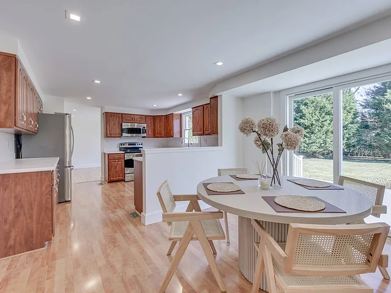 147 Coopers Farm Rd — Photo 7