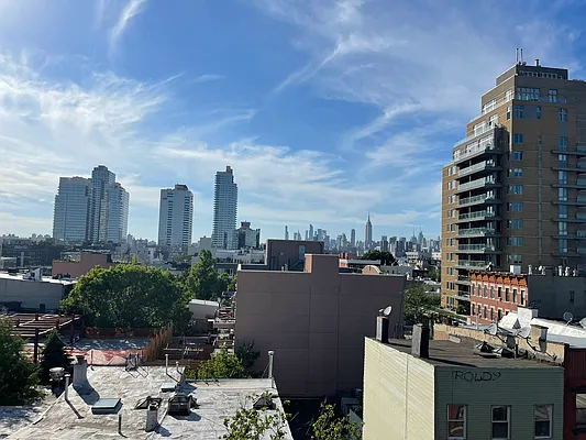 Rented by Delmark Realty LLC | media 48