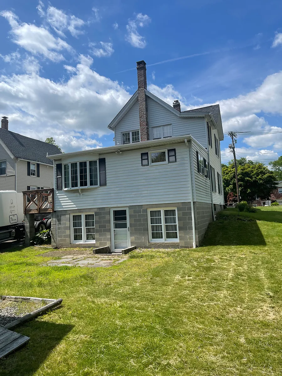 Building Photo - 412 Pearl Lake Rd #1