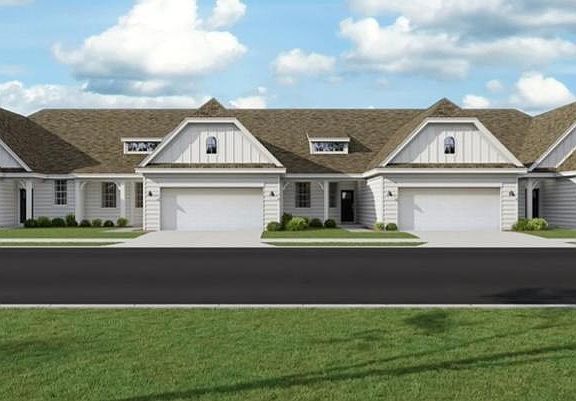 2nd image of 6018 Gardner Maples Dr