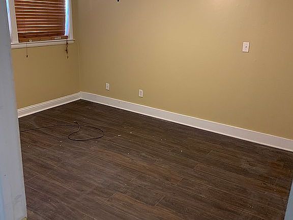 5th image of 1612 Causey Dr