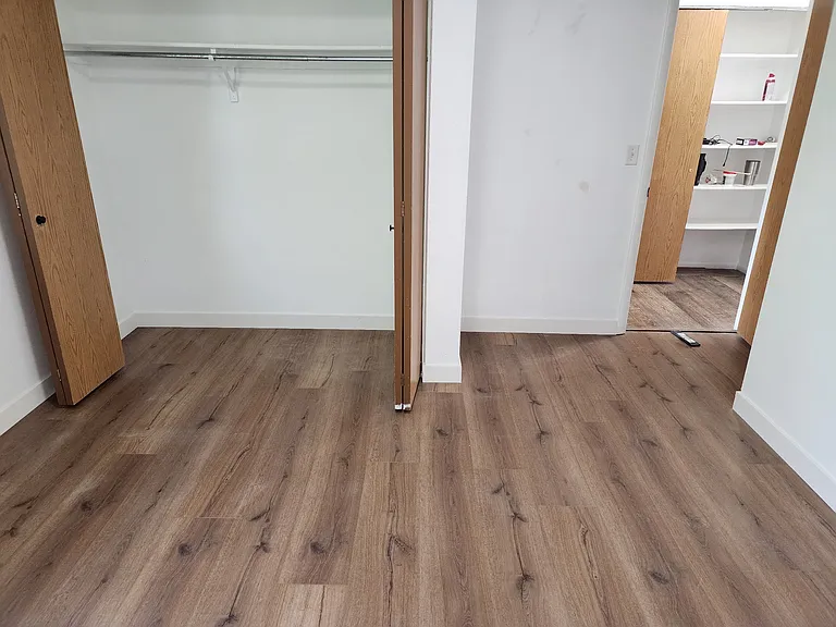 670 N 400 W — Photo 20