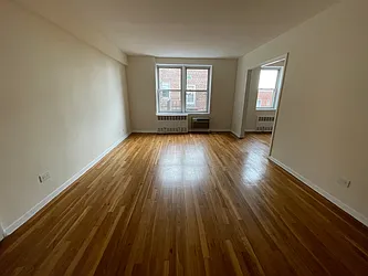61-10 Alderton Street, #3M