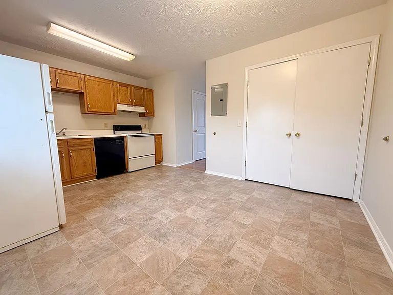 1310 Shipley Rd — Photo 11