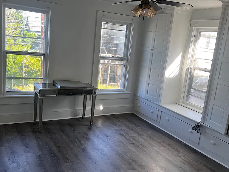26 La Grange St #26 — Photo 7