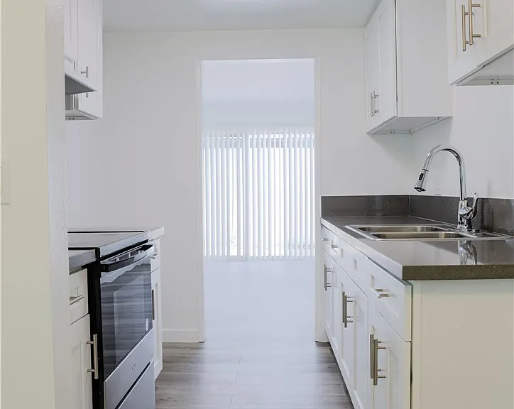 2709 S Baker St #C — Photo 11