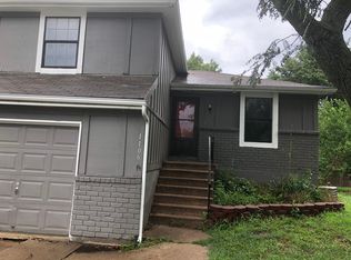 1106 W Sheridan St, Olathe, KS 66061