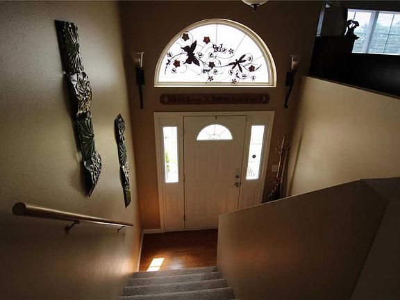 4th image of 2641 Deerfield Dr