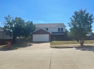 408 Centennial Pl, Crowley, TX 76036