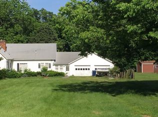201 W Sycamore St, Hutsonville, IL 62433