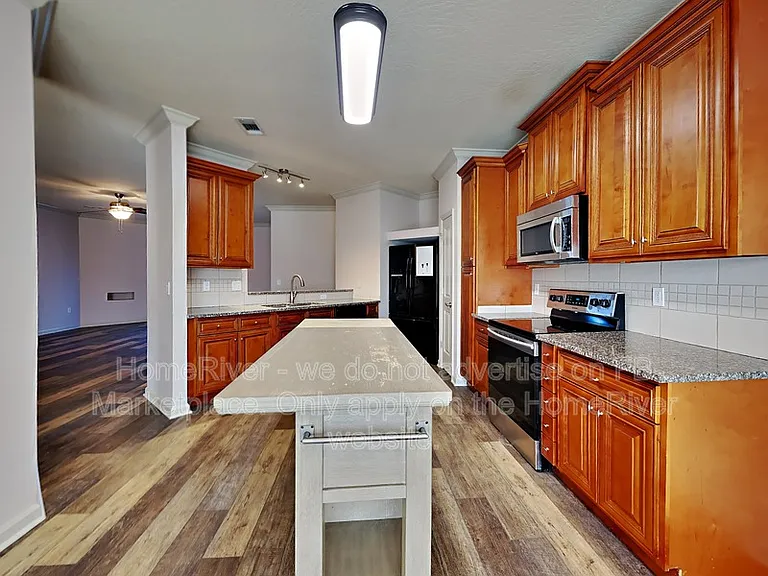 5454 Lee Farm Blvd — Photo 5