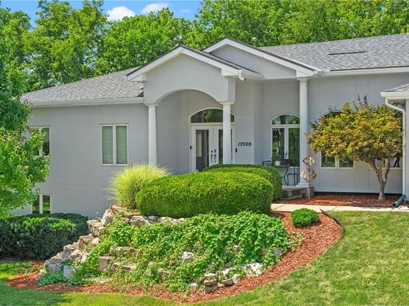 12008 Grand Ave, Kansas City, MO 64145
