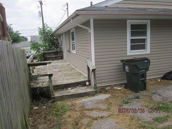 4th image of 1004 Royal Ave