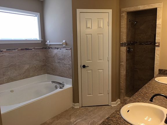 5th image of 6104 Woodstock Hills Dr