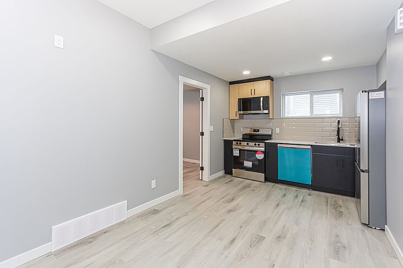 Edmonton Apartment for rent - 3 Bedrooms — photo 82